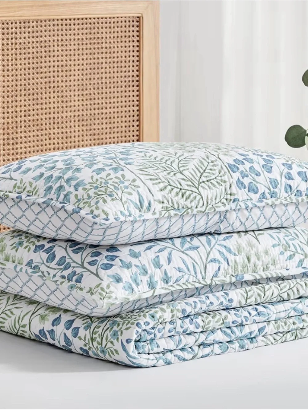 Levtex Home English Forest Green Quilt Set Full/Queen.